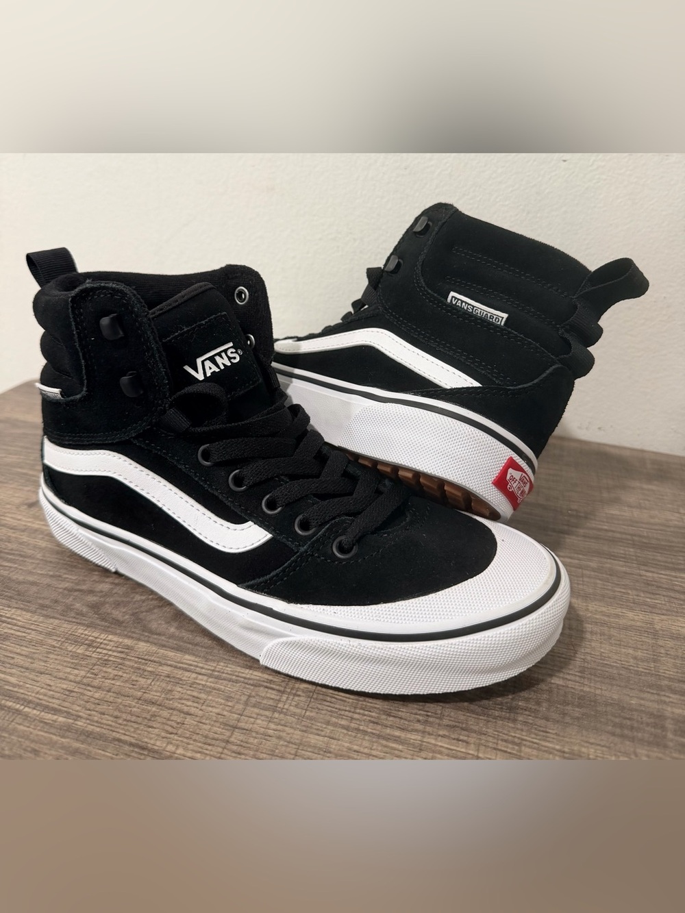 Vans Ashwood Hi Vansguard women Size US 8